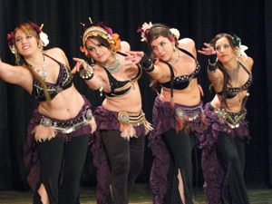 DANZA ORIENTAL TRIBAL